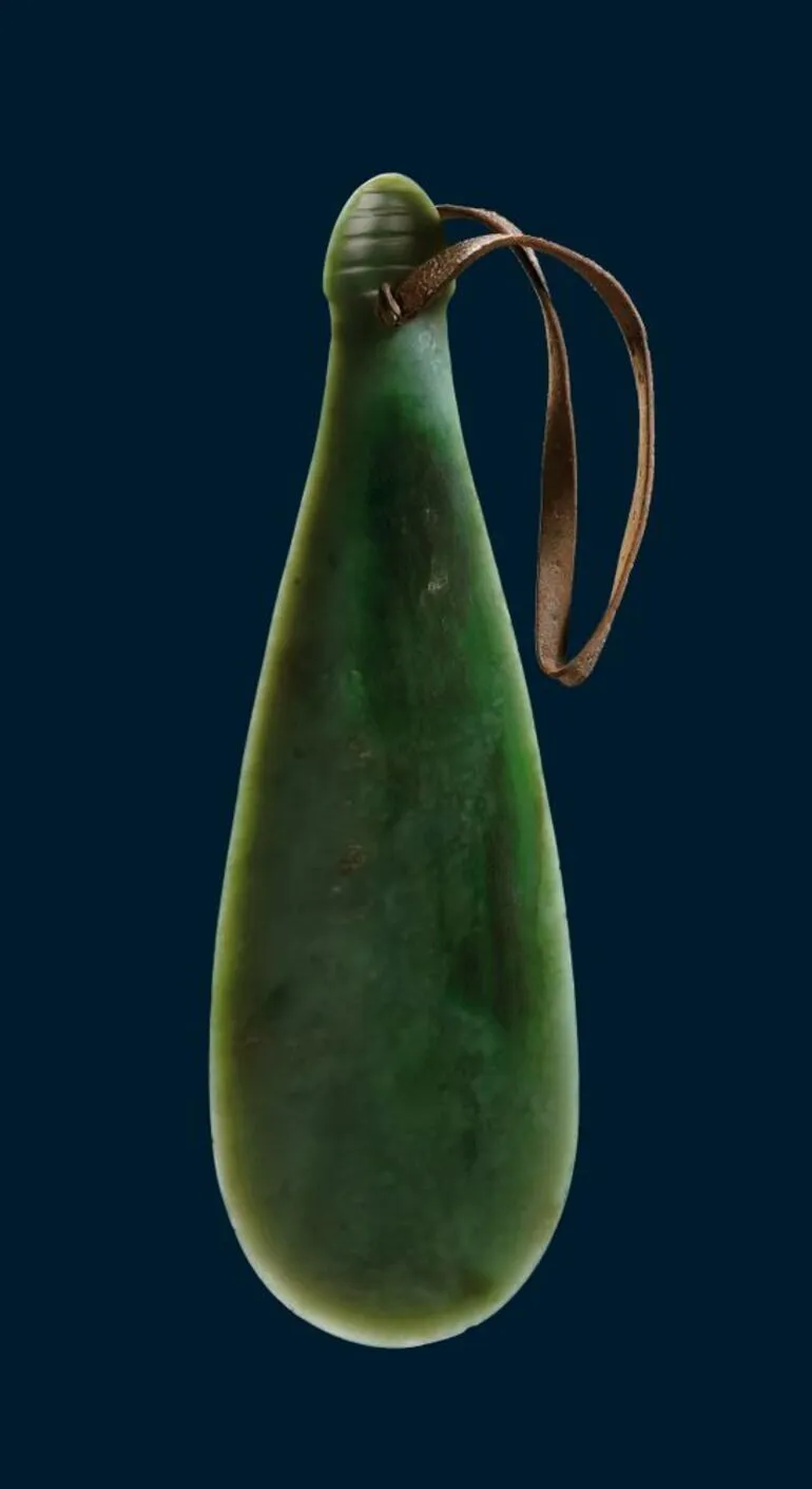 Image: Mere pounamu, named Horokiwi (nephrite weapon)