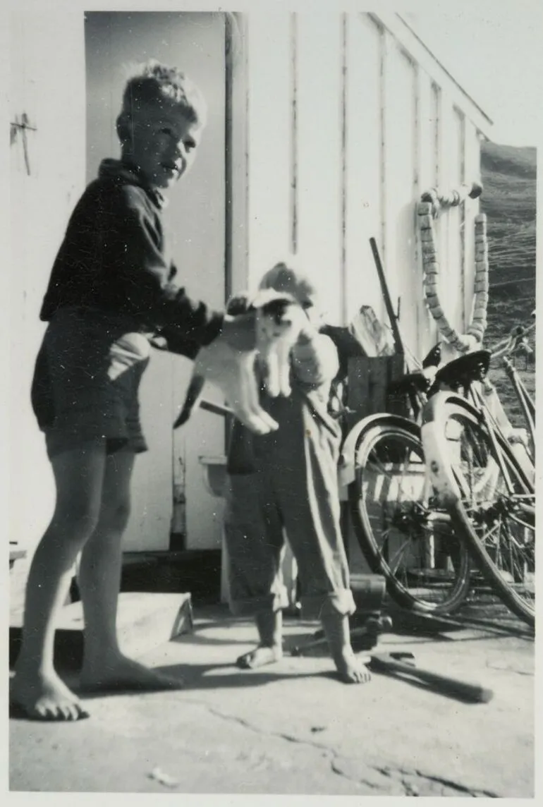 Image: Robert Lee-Johnson and friend, Northland