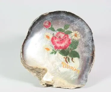 Image: Painted shell