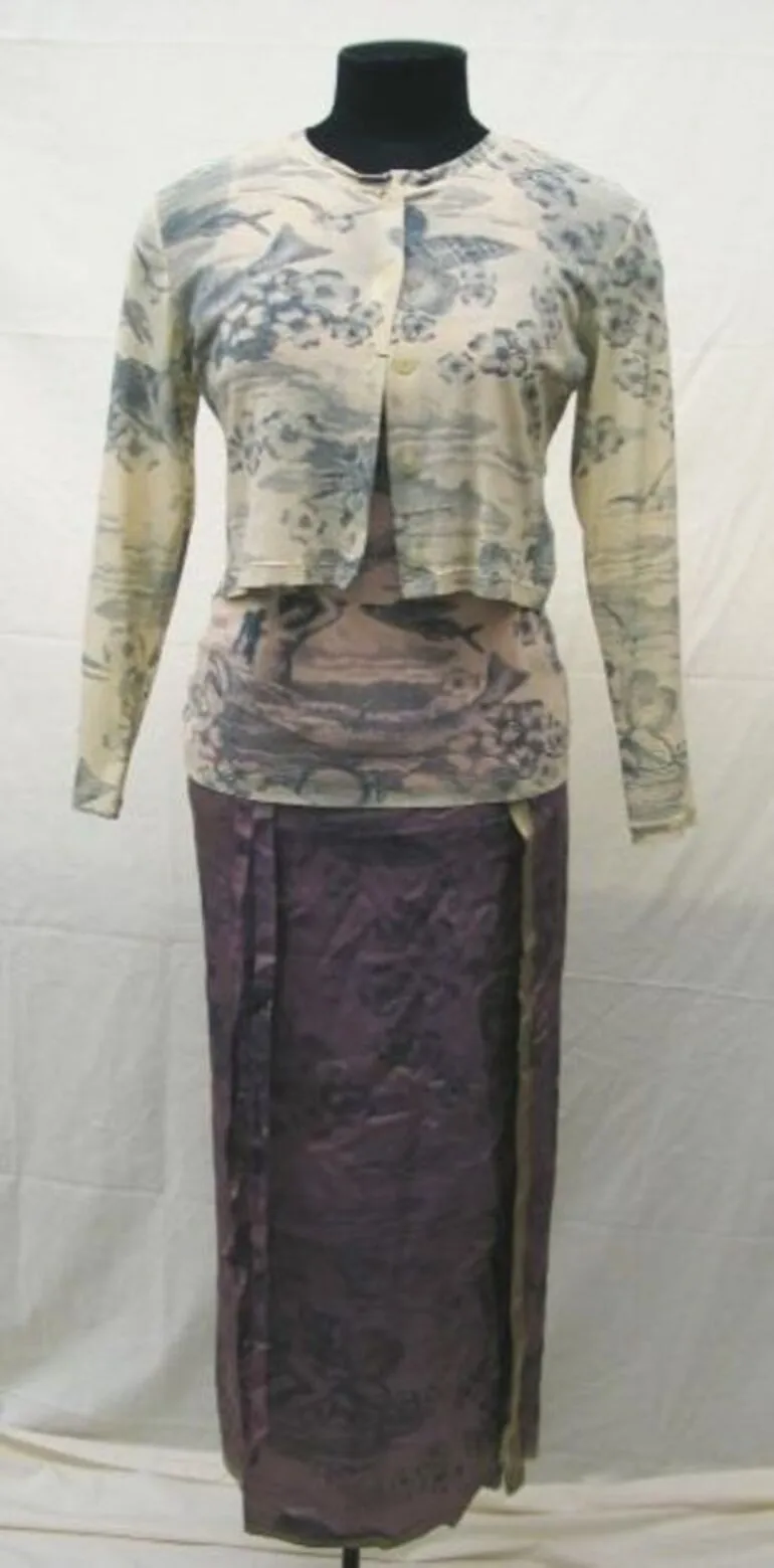 Image: Outfit, mermaid twinset and pareu
