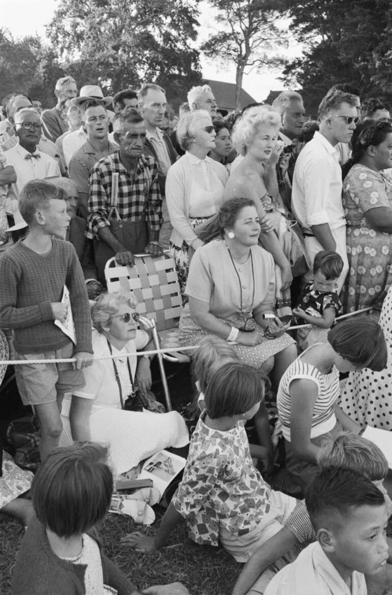 Image: Spectators at Waitangi treaty celebrations, Waitangi