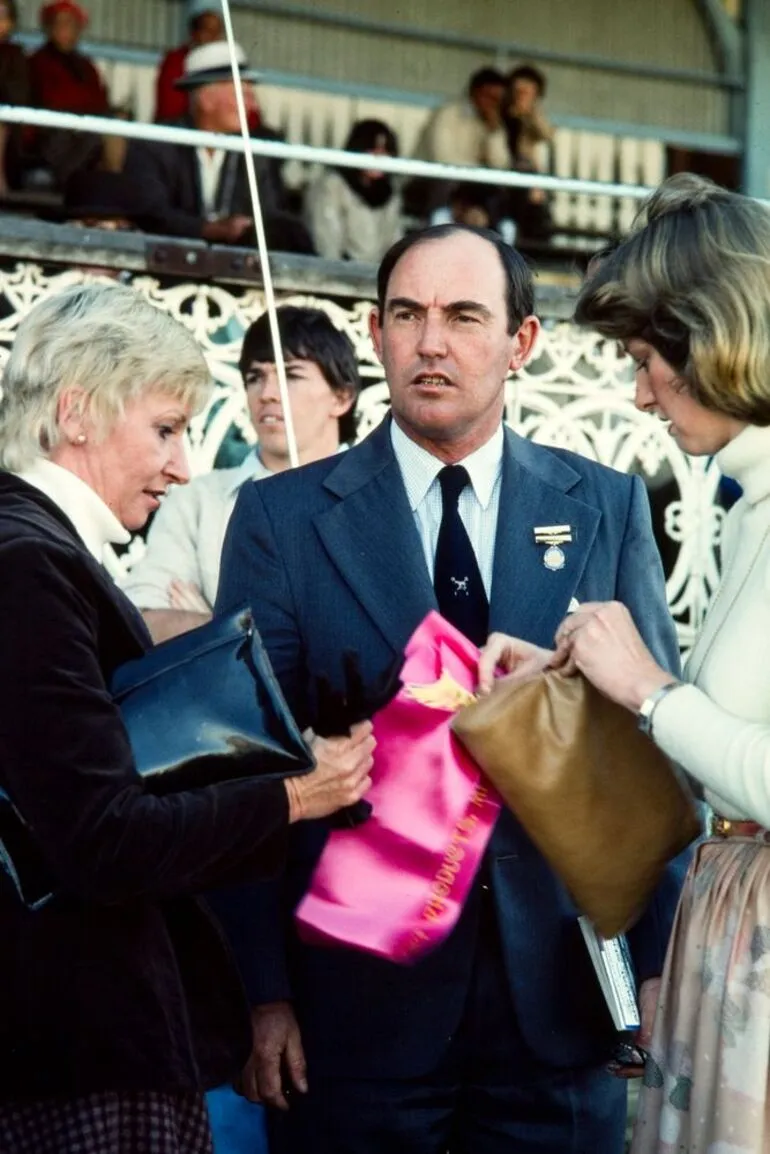 Image: Sydney: Easter Show: judges