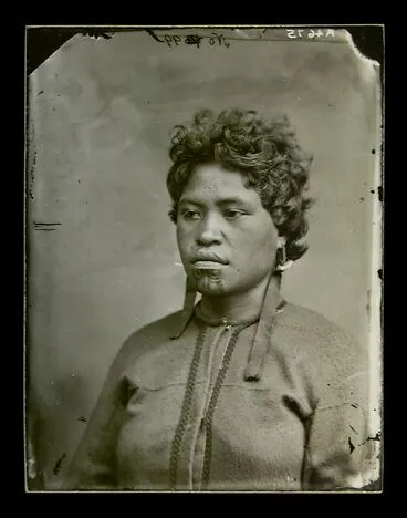 Image: Maori woman, moko, ear pendants