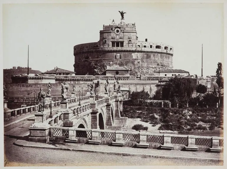 Image: A view of St Angelo Bridge