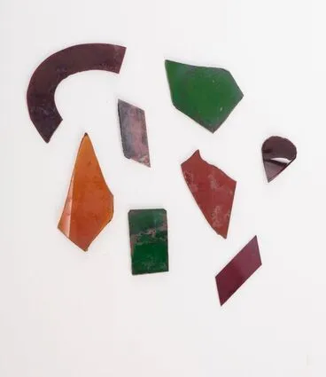 Image: 8 Coloured Glass Shards