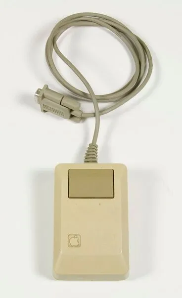 Image: Macintosh Plus mouse
