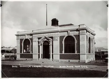 Image: Carnegie Library, Clutha