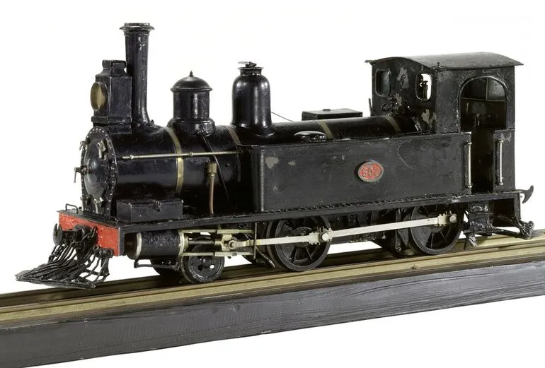 Image: Model steam locomotive