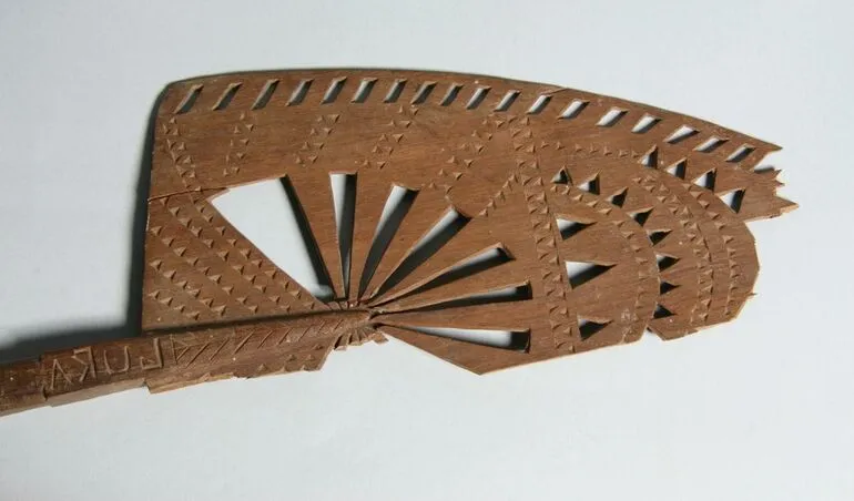 Image: Ili pau (fan)