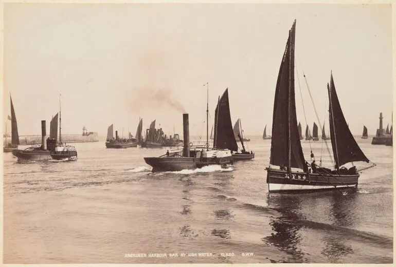 Image: Aberdeen Harbour Bar at High Water