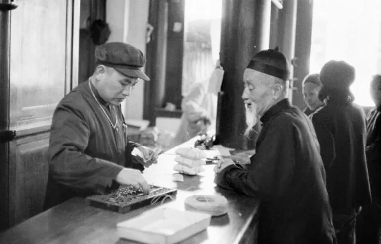 Image: Purchasing traditional Chinese medicines