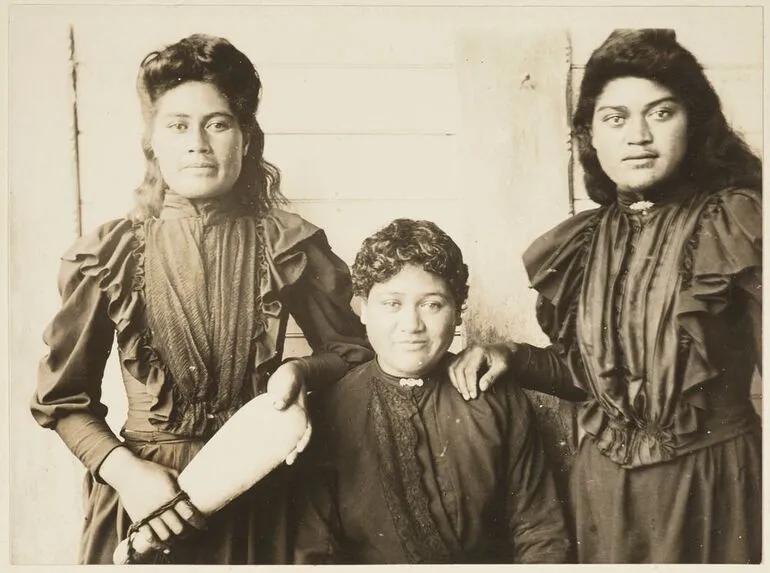 Image: Three Maori women