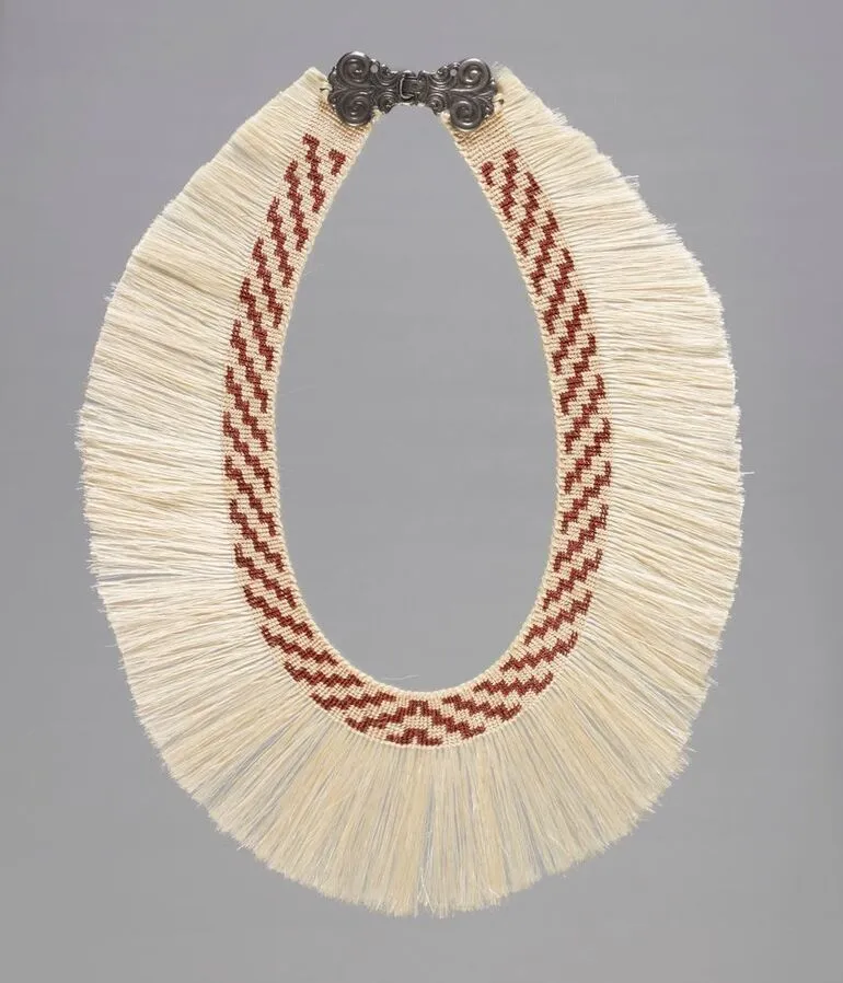 Image: Hei-taaniko (necklace)