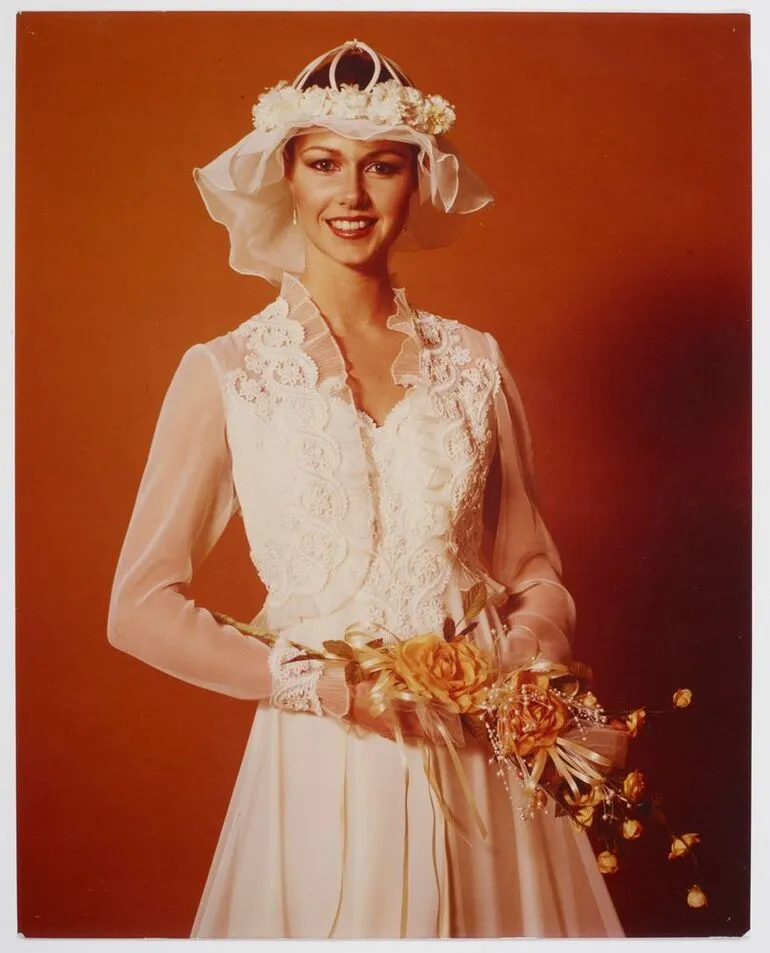 Image: Untitled [bridal wear]