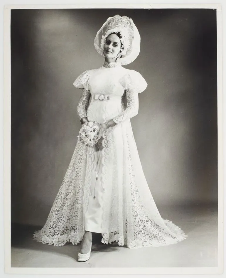 Image: 'Basalique' [Bridal gown]