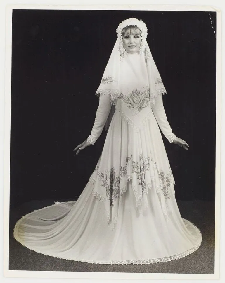Image: 'Edita' Bridal Gown