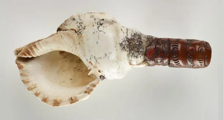 Image: Pūtātara (shell trumpet)