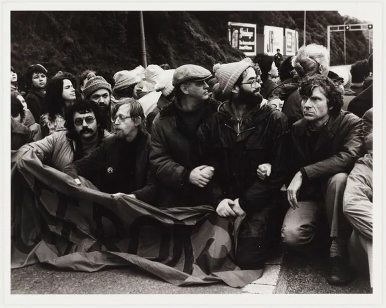 Image: Anti Springbok tour demonstration, Hutt Road, Thorndon.