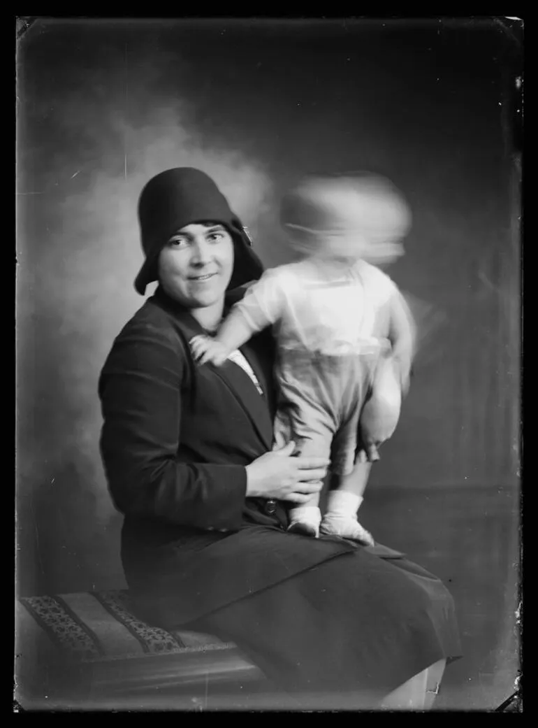 Image: Mary (Dolly) Sporle with son Leslie
