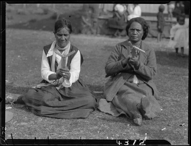 Image: Karetao (Jumping Jacks) - Women's demonstration (Ethnology Expedition)