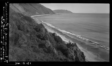 Image: Southern end of Paekakariki beach, from west of dunes at end of Amea Street