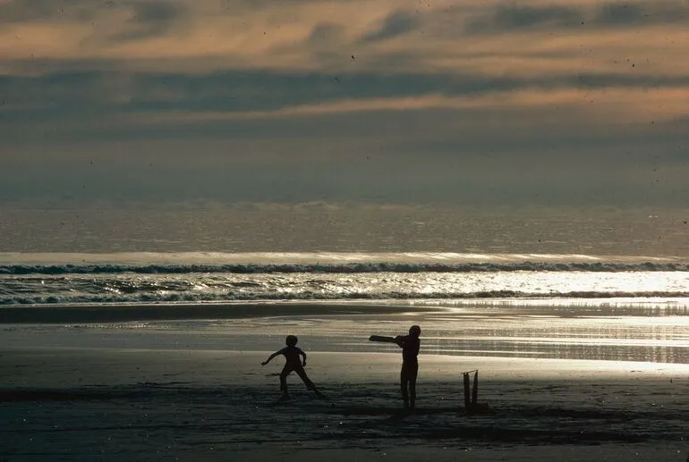 Image: Beach cricket