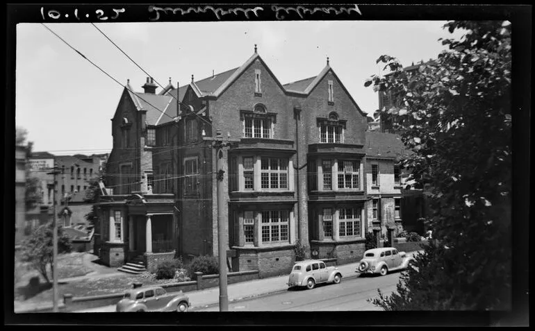 Image: Wellington city views : Wellington Terrace and from Bowen Street