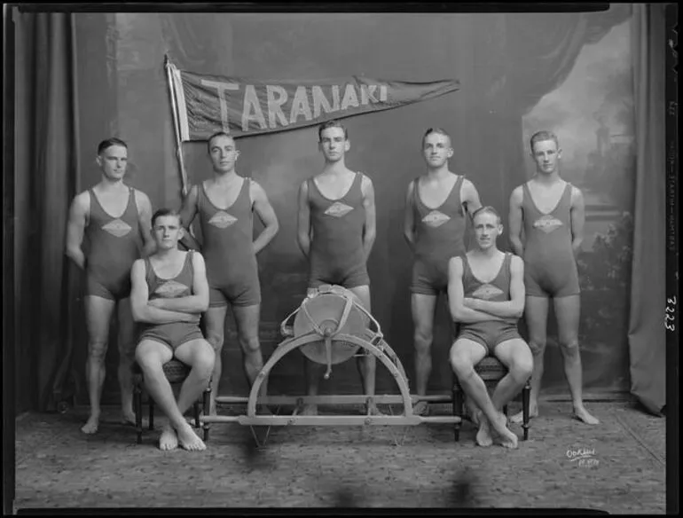 Image: New Plymouth High School Old Boys Surf Team (NPASC)