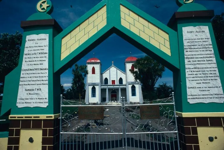 Image: Ratana Church