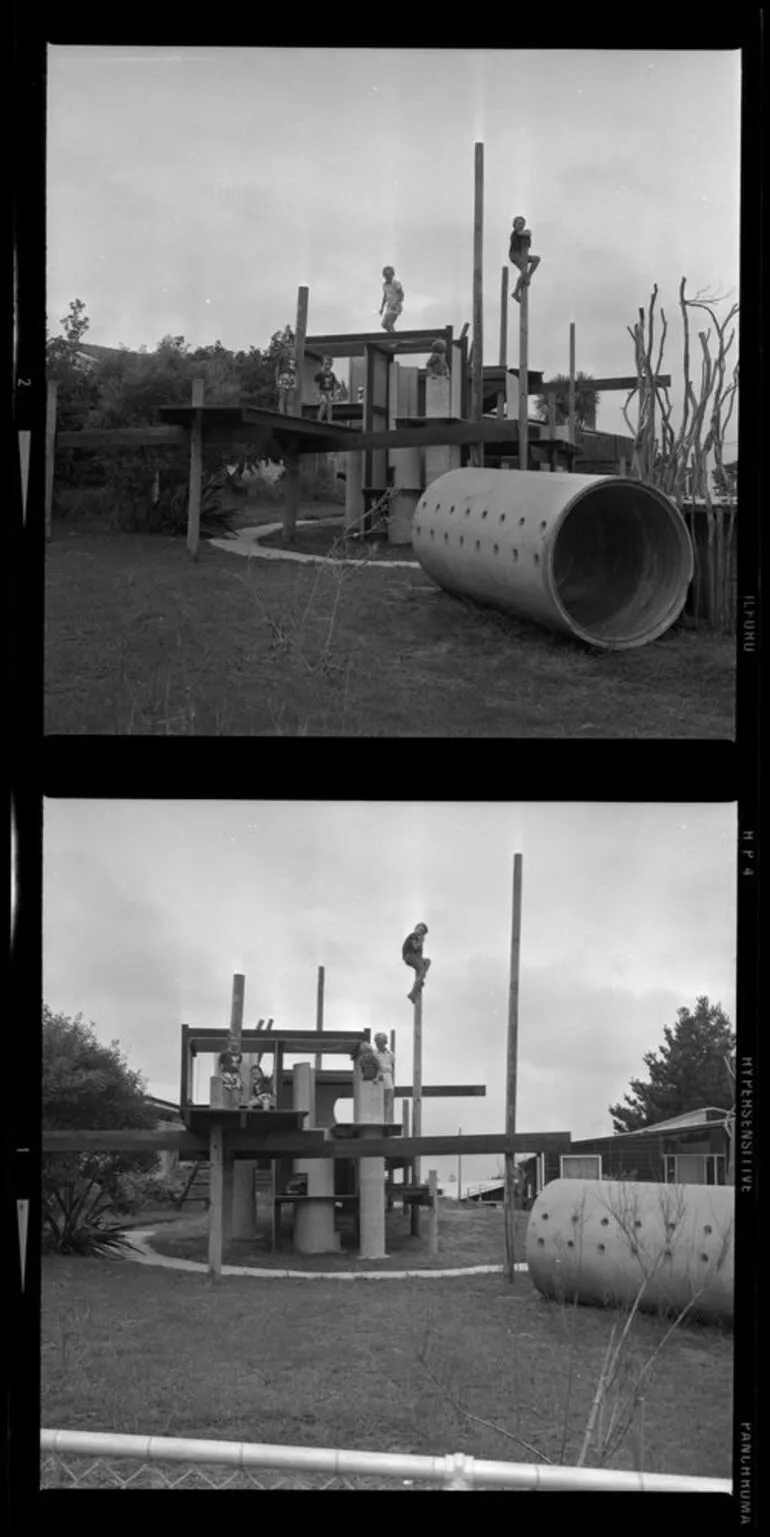 Image: Children's playground (construction)