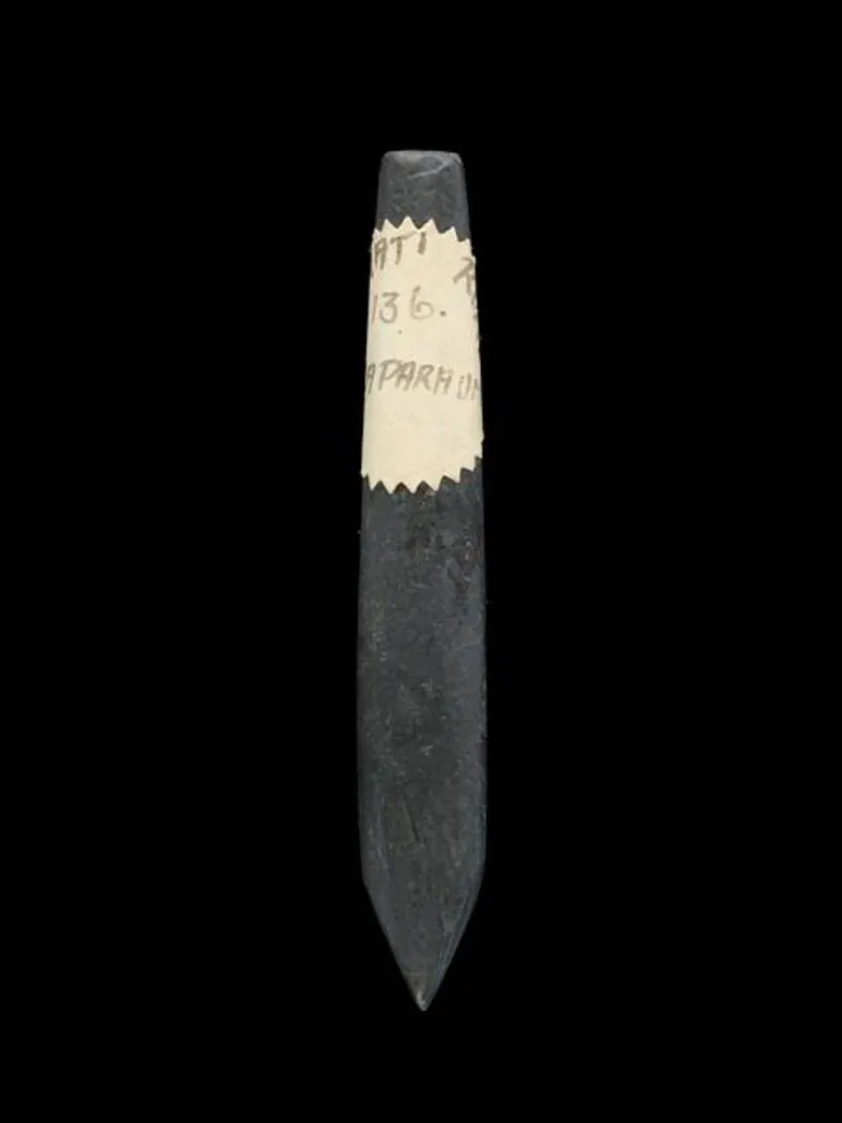 Image: Whao (chisel blade)