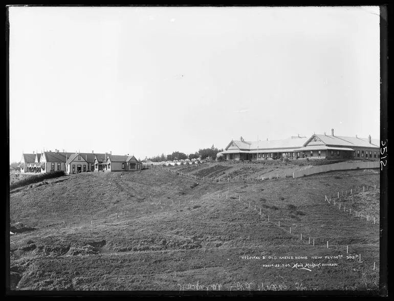 Image: Hospital and Old Mens Home, New Plymouth