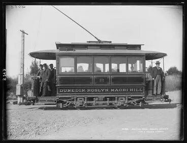 Image: Electric tram, Roslyn Dunedin