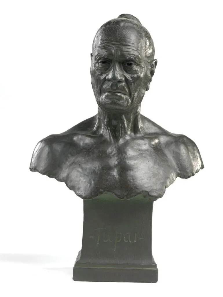 Image: Bust : 'Tupai'