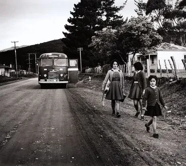 Image: They hear the school bus stop on the road. From the series: Washday at the pa