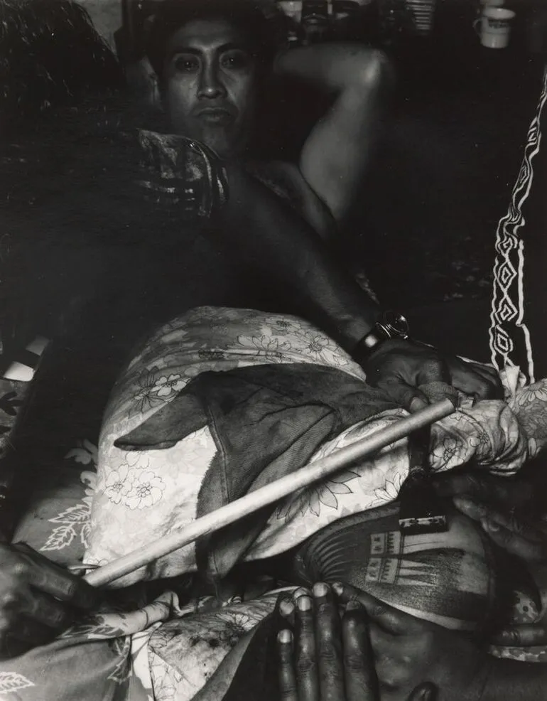 Image: 20.2.1982. Farringdon Street, Glen Innes, Auckland. Faiga Mamea. Tufuga tatatau: Su'a Sulu'ape Petelo