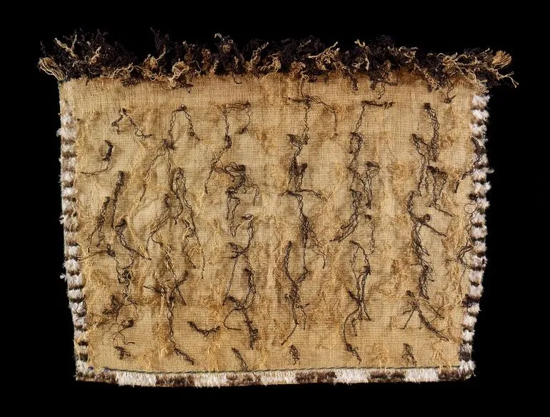 Image: Korowai kārure (cloak)