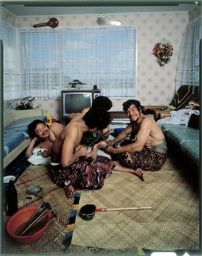 Image: 'Tom, Su'a Suluape Paulo, Tufuga Ta Tatau , Leo'