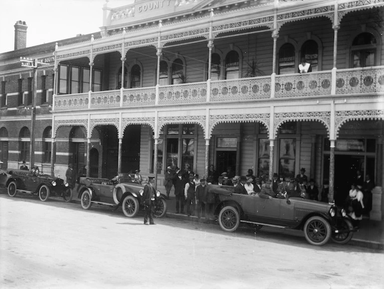 Image: County Hotel in Stratford