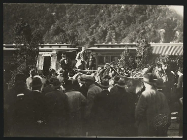 Image: The Prince of Wales leaving his coach at Otira, West Coast - Photograph taken by Guy