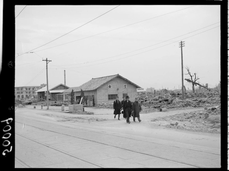 Image: Civilians in Hiroshima rebuilding their own homes, some from waste wood and sheet iron