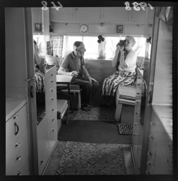 Image: Unidentified motor caravan with owners and cat