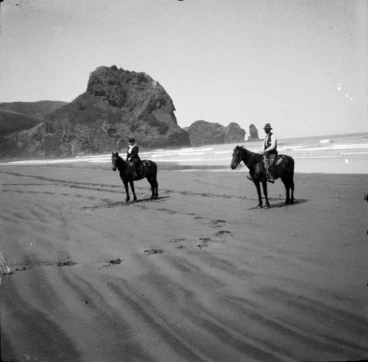 Image: Horses on beach, Piha