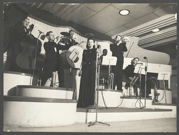 Image: Coral Cummins with Brian Marston band