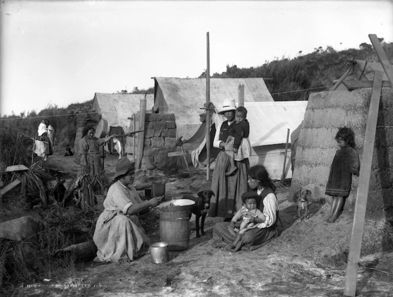 Image: Gum digging village