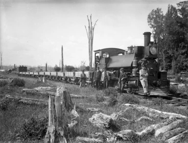 Image: Public Works train at the Skinner Road ballast pit, near Stratford