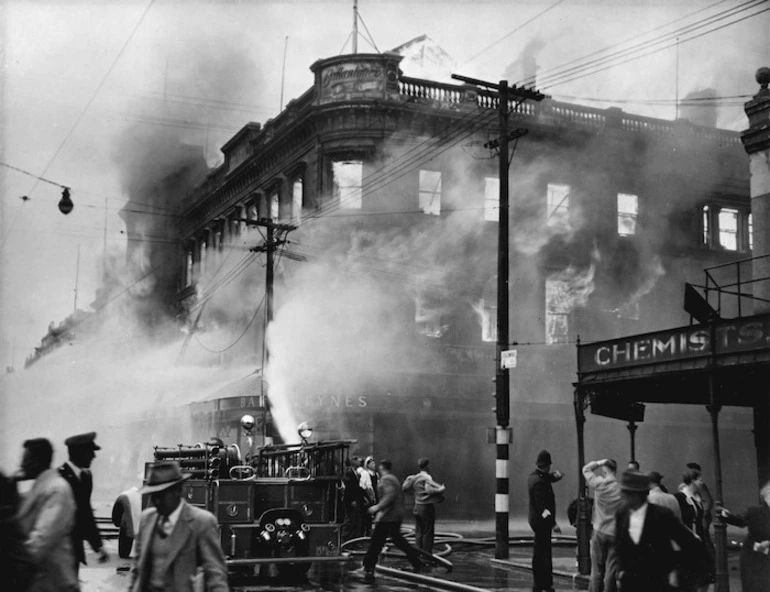 Image: Fire and fire brigade at Ballantyne's department store, Christchurch