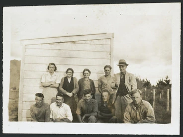 Image: Group at Galatea Farm Camp