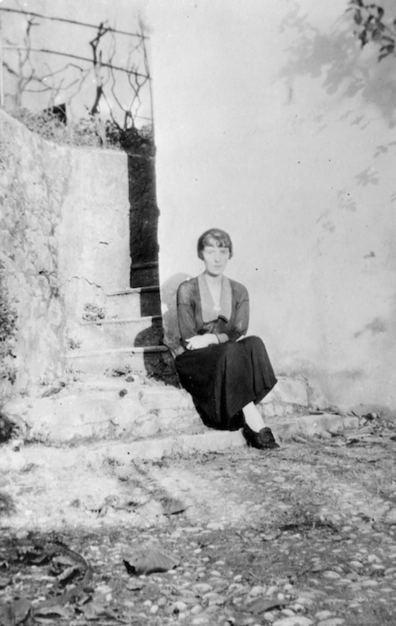 Image: Katherine Mansfield in the garden at Villa Isola Bella, Menton, France