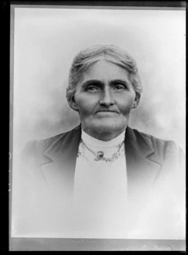 Image: Studio upper torso portrait of unidentified woman with a necklace, Christchurch